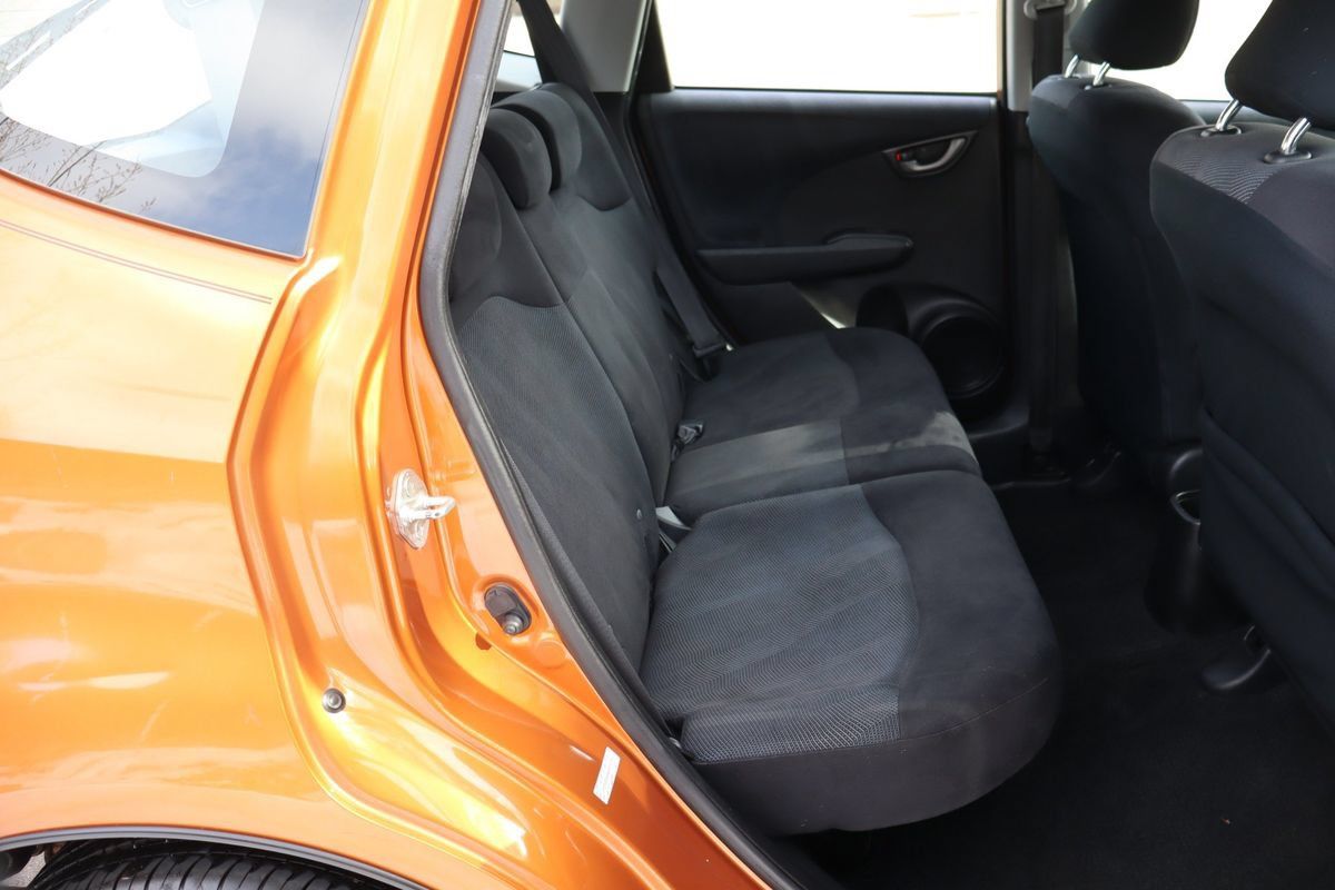Used 2010 Honda Fit Sport image 21