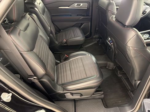 Certified 2025 Ford Explorer ST-Line w/ Premium Package AWD/4WD image 30