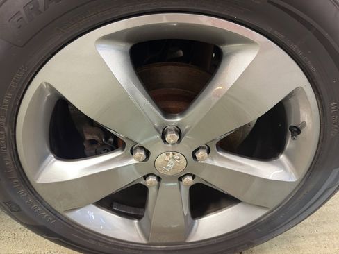 Used 2014 Jeep Grand Cherokee Overland w/ Advanced Technology Group image 36