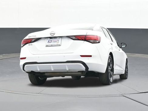 Used 2025 Nissan Sentra SV image 47