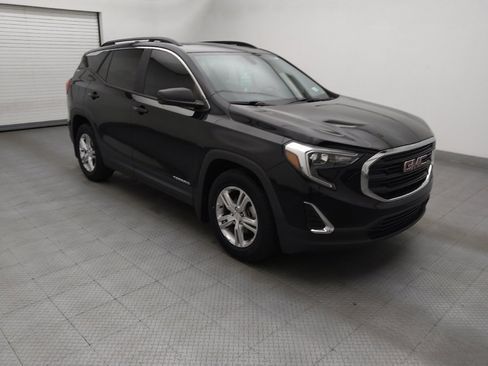 Used 2018 GMC Terrain SLE w/ Driver Convenience Package FWD image 11