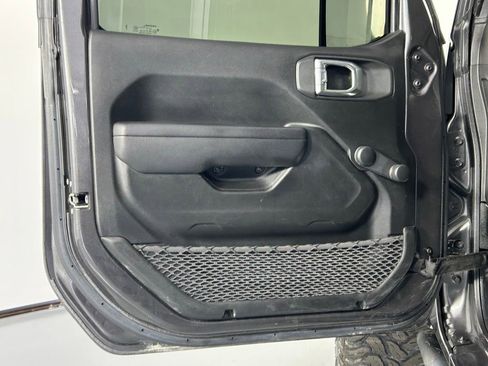 Used 2023 Jeep Gladiator Sport AWD/4WD image 26