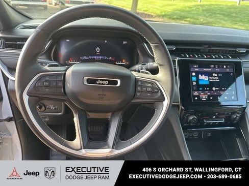 Used 2023 Jeep Grand Cherokee L Laredo AWD/4WD image 9