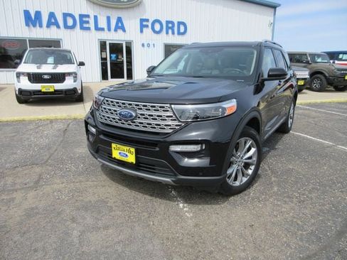 Certified 2023 Ford Explorer Limited w/ Limited Technology Package AWD/4WD image 4