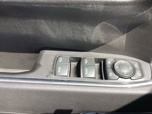 Used 2023 GMC Sierra 1500 SLT w/ SLT Premium Package AWD/4WD image 42