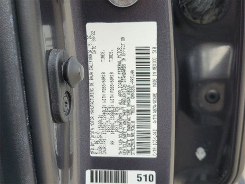 Used 2022 Toyota Tacoma Limited image 31