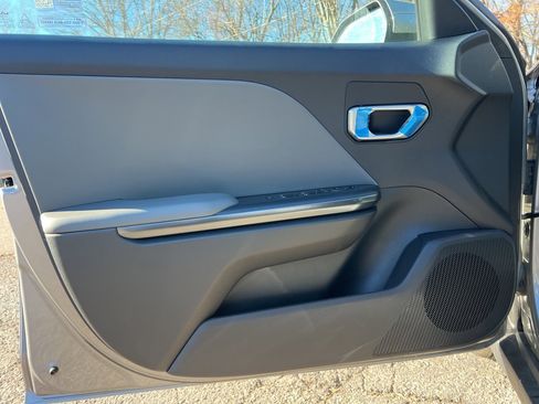 New 2025 Kia K4 LXS image 7