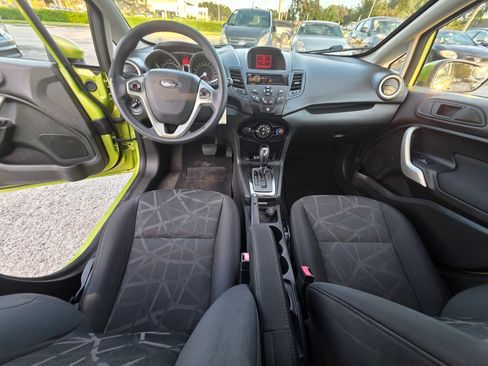 Used 2013 Ford Fiesta SE image 15