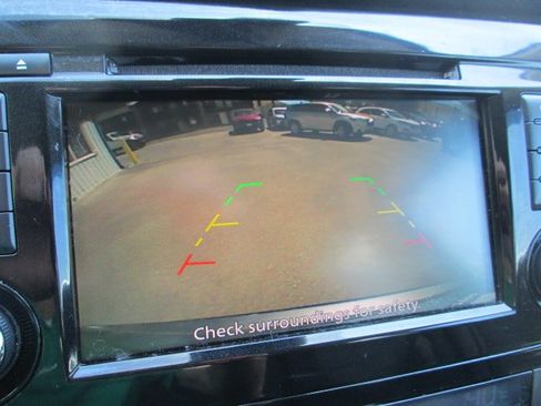 Used 2020 Nissan Rogue SV AWD/4WD image 19
