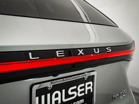 Used 2025 Lexus RX 350 Premium image 18