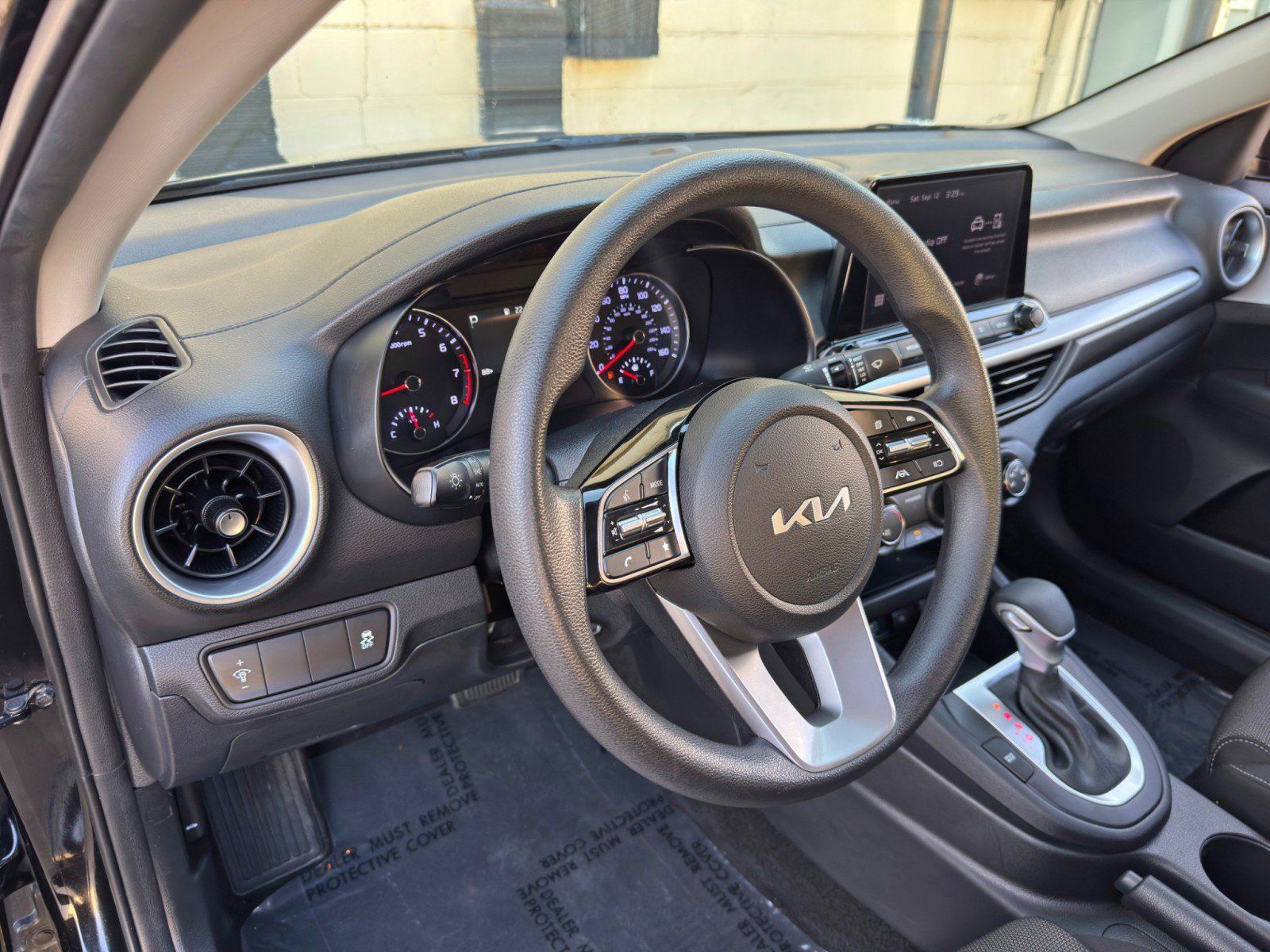 Used 2024 Kia Forte LXS FWD image 12