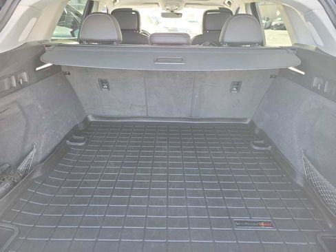 Used 2019 Audi e-tron Premium Plus image 26