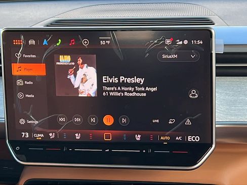 New 2025 Volkswagen ID. Buzz Pro S image 16