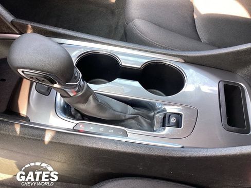 Used 2024 Chevrolet Malibu LT FWD image 25
