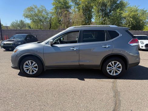 Used 2016 Nissan Rogue SV FWD image 8