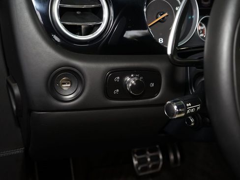 Used 2016 Bentley Continental GT image 16
