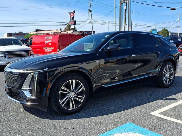 Certified 2024 Cadillac Lyriq Luxury AWD/4WD image 3