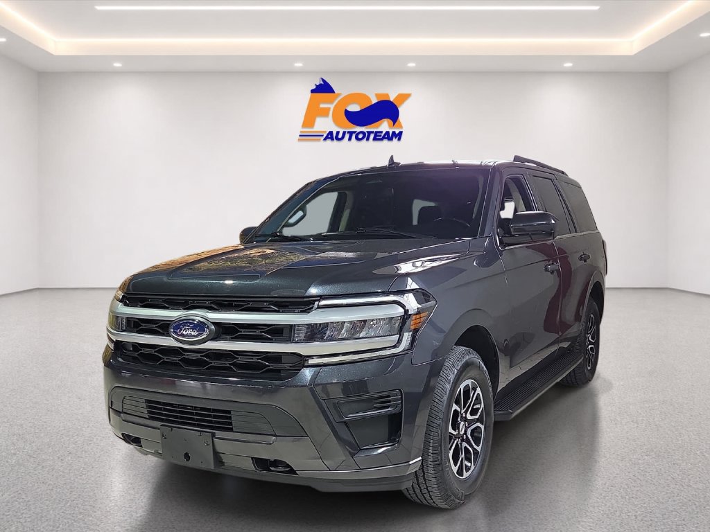Used 2022 Ford Expedition XLT AWD/4WD image 1