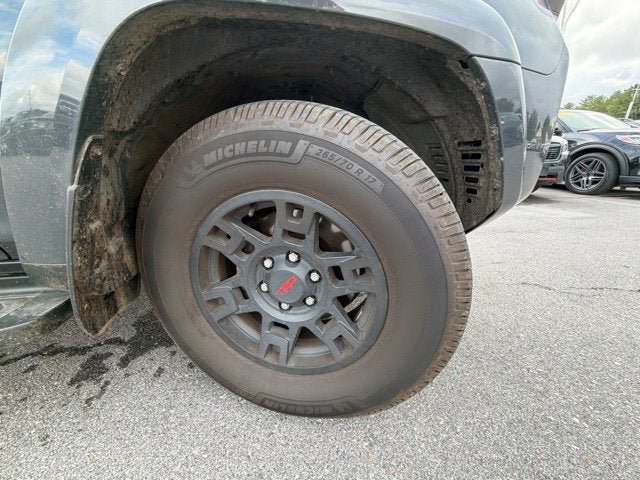 Used 2024 Toyota 4Runner TRD Off-Road Premium w/ Moonroof Package AWD/4WD image 30
