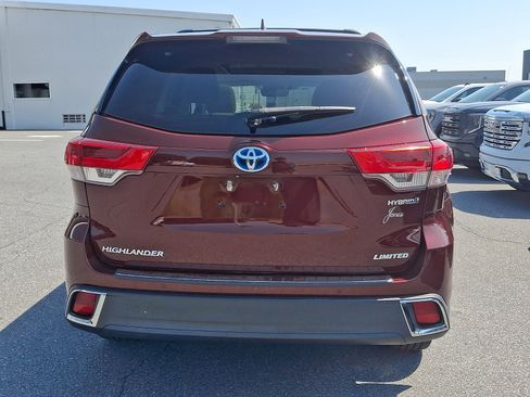 Used 2017 Toyota Highlander Limited Platinum AWD/4WD image 5