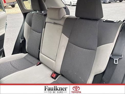 Used 2021 Toyota RAV4 XLE w/ Convenience Package AWD/4WD image 12
