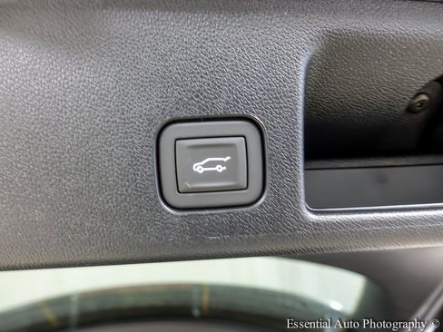 New 2026 Chevrolet Equinox EV LT image 21