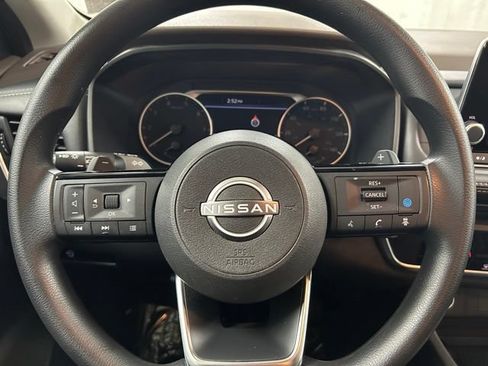 Used 2023 Nissan Rogue SV AWD/4WD image 19