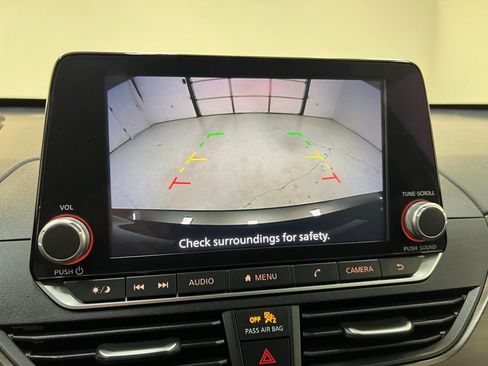 Used 2024 Nissan Altima 2.5 SV FWD image 27