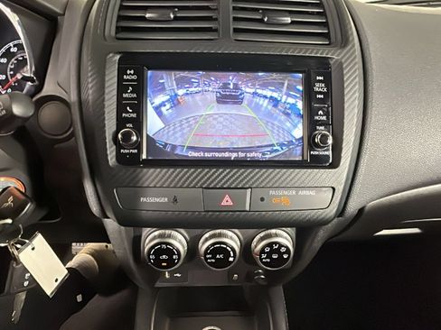 Used 2025 Mitsubishi Outlander Sport ES AWD/4WD image 26