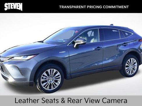 Used 2021 Toyota Venza image 1