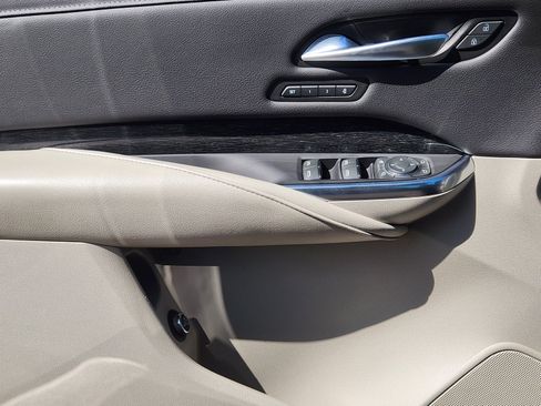Certified 2023 Cadillac XT4 Premium Luxury w/ Technology Package FWD image 20