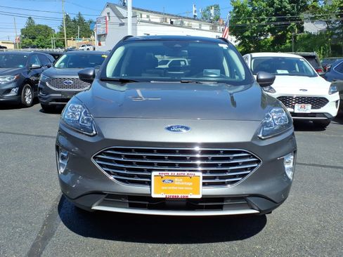 Certified 2022 Ford Escape Titanium w/ Titanium Premium Package FWD image 2