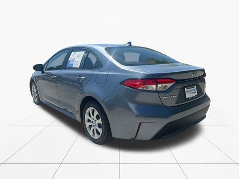 Used 2020 Toyota Corolla LE FWD image 5