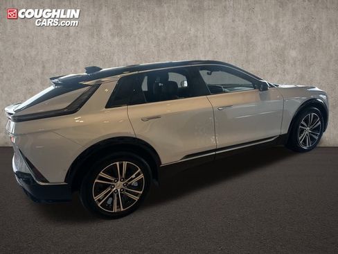New 2026 Cadillac Lyriq Premium Luxury image 5