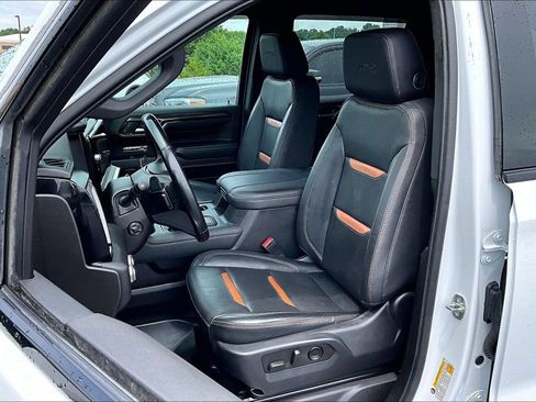 Used 2023 GMC Sierra 1500 AT4 w/ Technology Package AWD/4WD image 24