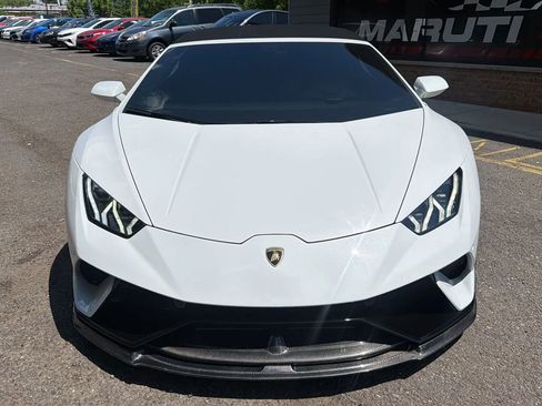 Used 2021 Lamborghini Huracan EVO RWD image 2