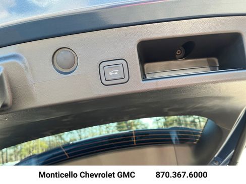 New 2026 Chevrolet Equinox LT w/ Convenience Package II image 26