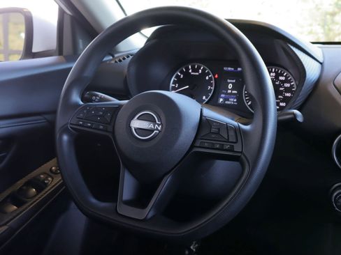 Used 2024 Nissan Sentra S image 16