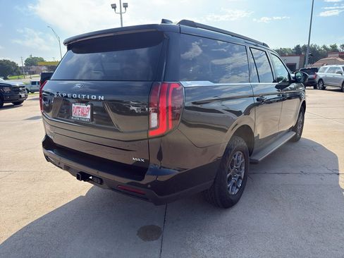 Used 2025 Ford Expedition Max Active AWD/4WD image 6