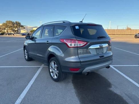 Used 2014 Ford Escape Titanium image 3