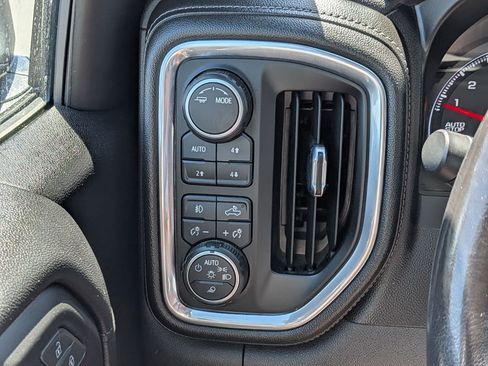 Used 2021 Chevrolet Silverado 1500 LT Trail Boss w/ Convenience Package II AWD/4WD image 17