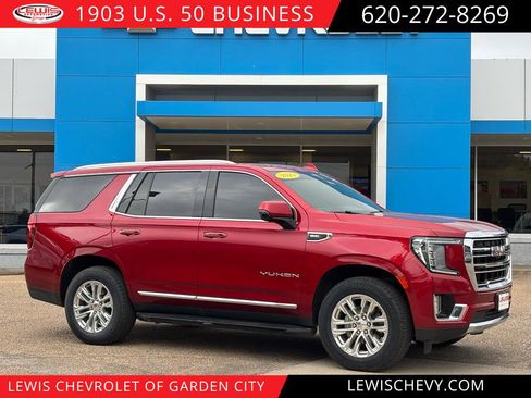 Used 2023 GMC Yukon SLT w/ SLT Premium Package AWD/4WD image 1