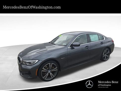 Used 2022 BMW 330e xDrive w/ Premium Package image 1