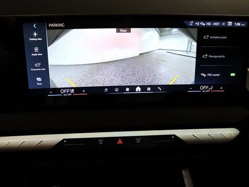 Used 2025 BMW X3 xDrive30i w/ Premium Package image 21