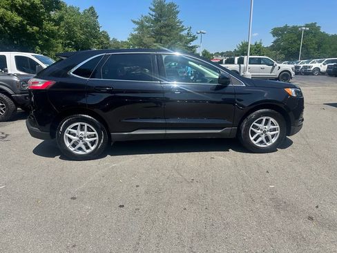 Used 2024 Ford Edge SEL AWD/4WD image 4
