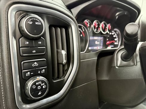 Used 2020 Chevrolet Silverado 2500 LT w/ Fleet Comfort Package image 12