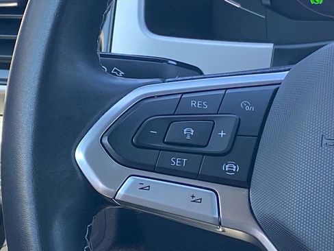 Certified 2023 Volkswagen Atlas Cross Sport SE w/ Panoramic Sunroof Package image 7