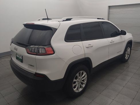 Used 2021 Jeep Cherokee Latitude AWD/4WD image 9