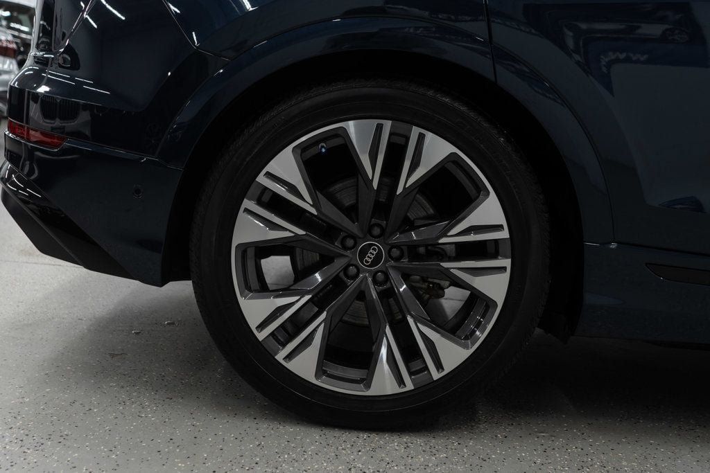 Used 2026 Audi Q8 Prestige w/ Prestige Package AWD/4WD image 44