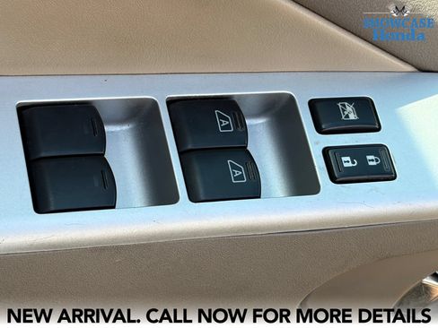 Used 2008 Nissan Pathfinder SE w/ Leather Pkg RWD image 8